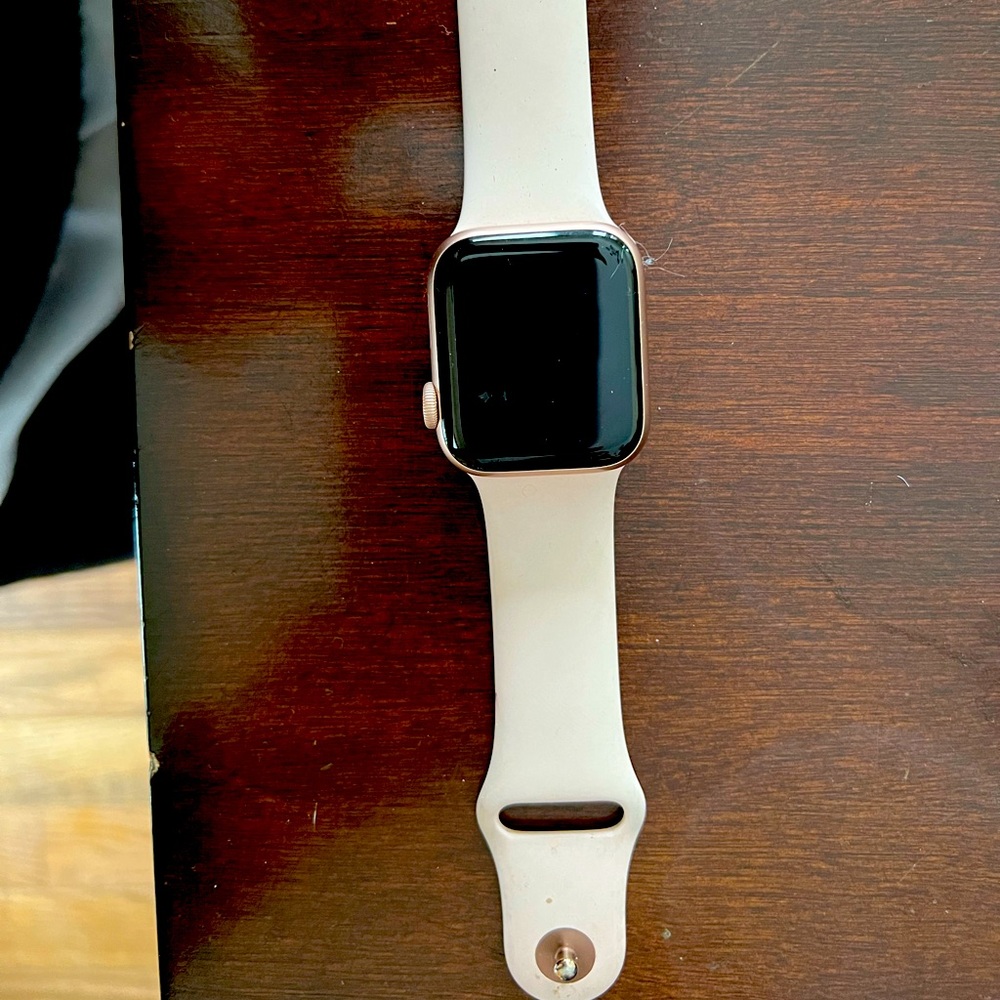 Apple Watch series 4 GPS + cellular